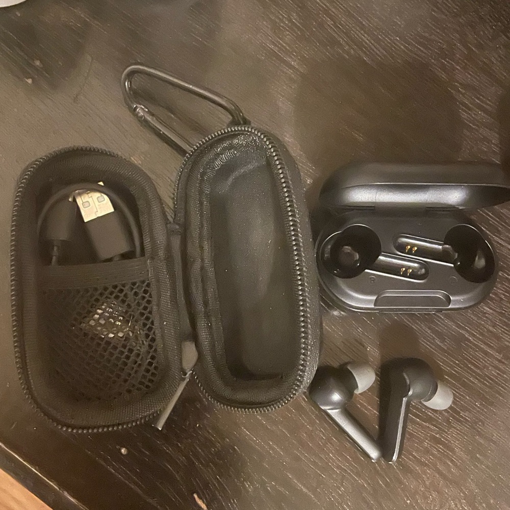 Mpow Mbits S True Wireless Bluetooth Earbuds with charging and storing case